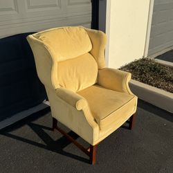 Like New - Vintage High-Back Wingback Armchair – Harvest Gold