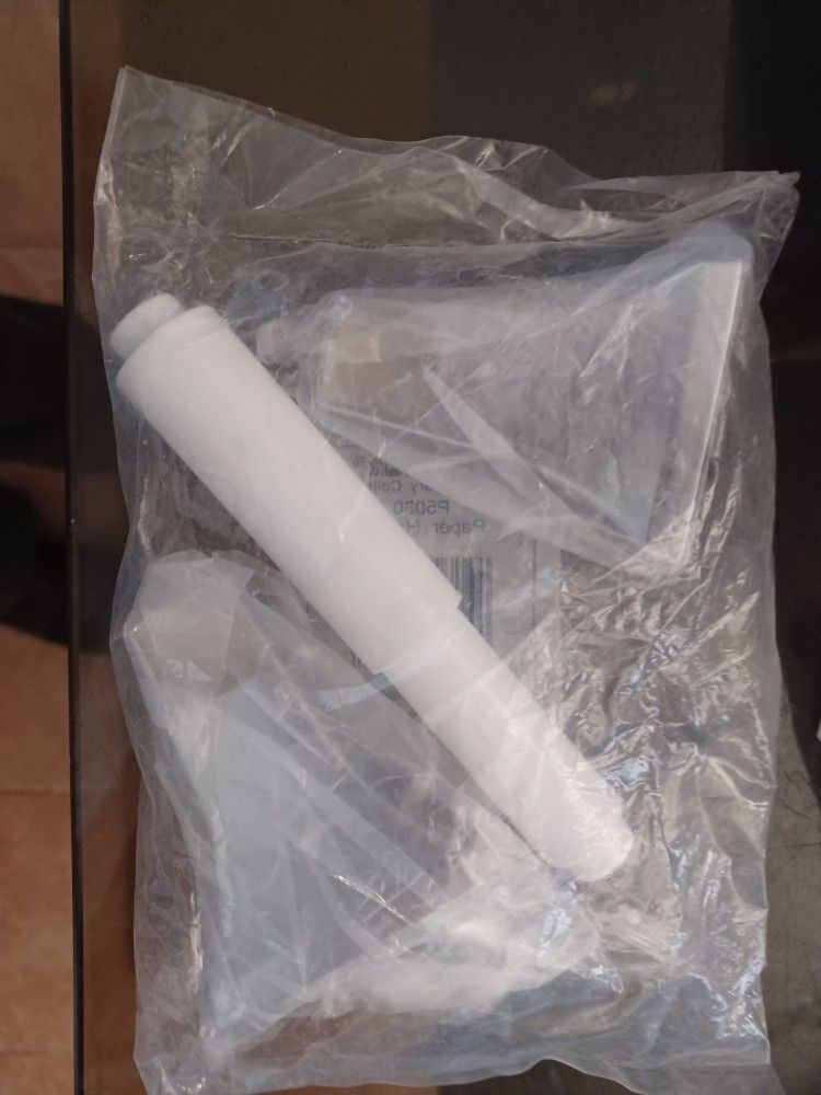 Toilet Paper Holder $5 New. Apple Valley