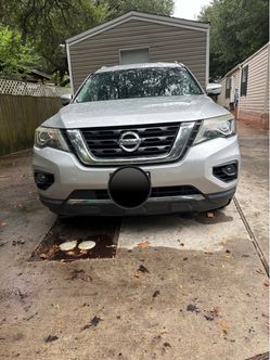 Nissan pathfinder 2017