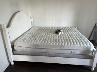 King Frame With Base And Mattress 