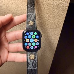 Apple Watch Series 6 44MM 