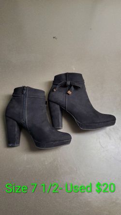 Size 7.5 Booties
