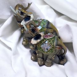 Craft Golden Elephants 