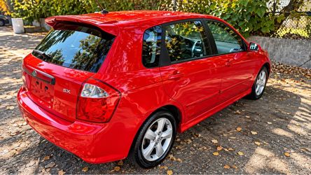 🚗🔥 2009 KIA SPECTRA5 SX – ONLY $2,800! 🔥🚗
