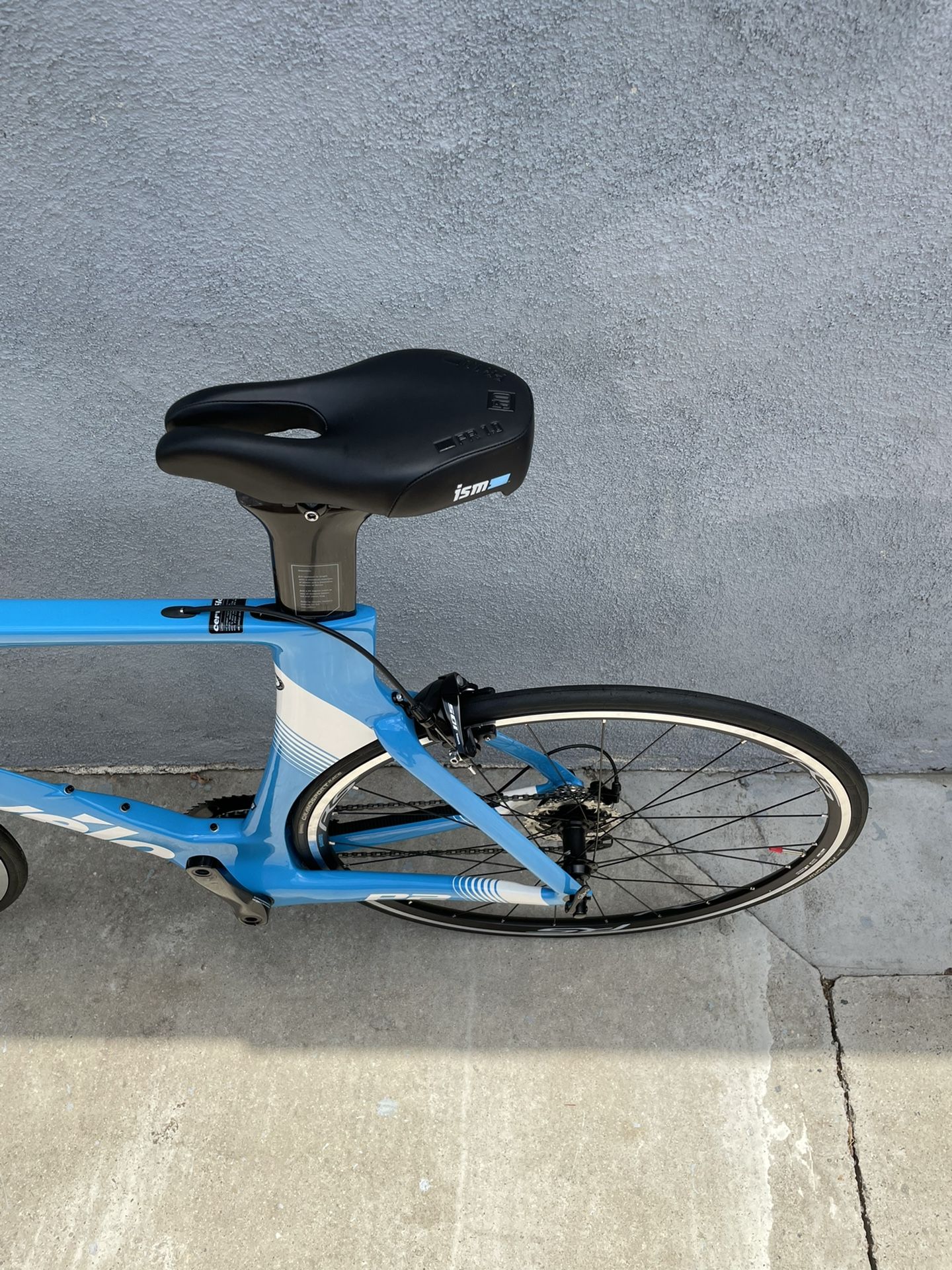 Brand New Cervelo P2 2019 Blue Large 56 cm TT Bike for Sale