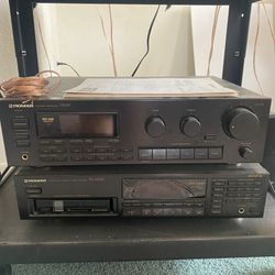 Pioneer Stereo Receiver + Compact Disc Player + Spectrum Speakers 