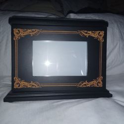 Picture Frame......... ERN 