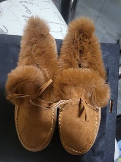 Faux - Fur Lined, Tan Suede Mocacasin 