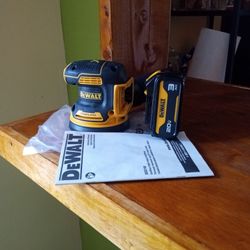 DeWalt.  20v    XR New Sander.     Battery.  3.0 AH.   Lithium.   Variable Speed 