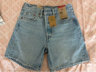 Levis 501 shorts size 25