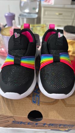 Skechers toddlers size 7