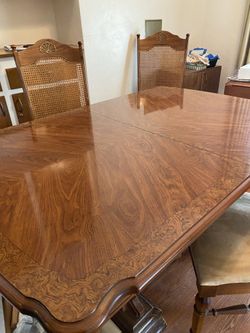 Stunning Dining Room Table 6 Chairs