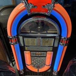 Juke Box Floor Style On Wheels 