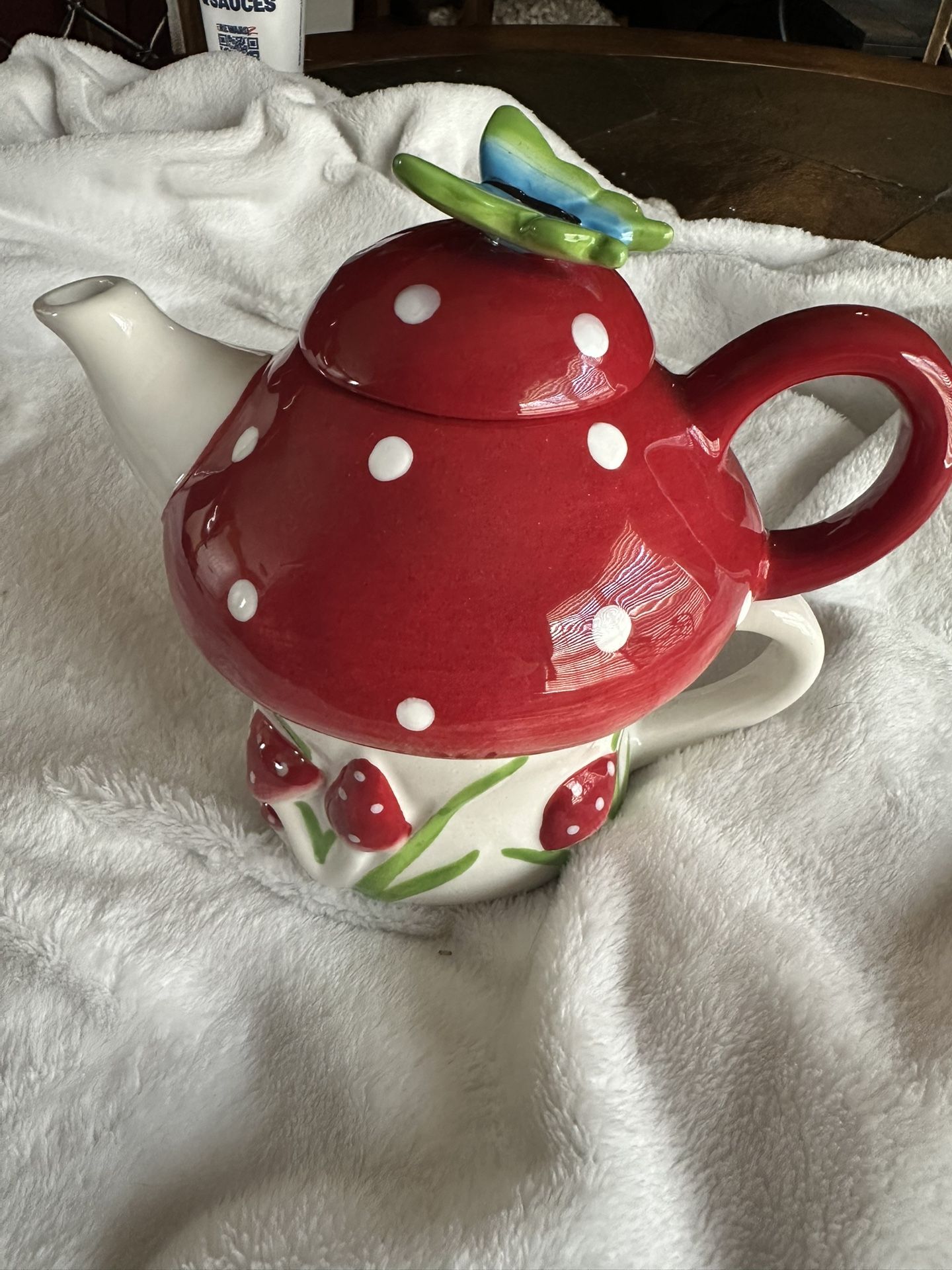 Mushroom Teapot + Cup