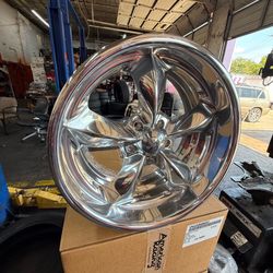 🔥 18x9 American Racing VN425 Polished Wheels – 5x127 🔥