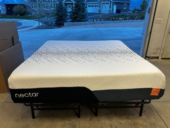 Nectar Ultra Memory Foam, King, Like New, Perfect Condition