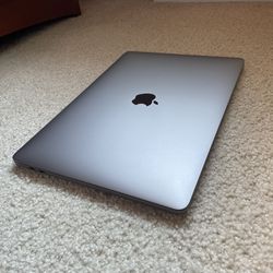 2019 MacBook Pro 13 Inch w/ Touch Bar