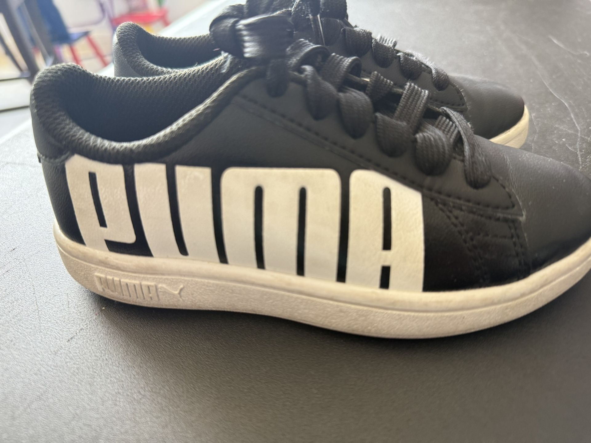 Puma Black and White Sneakers Classic Design