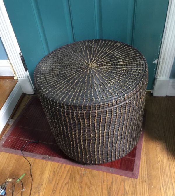 Ottoman In Table Storage 20 1 2 Inches Cirference 19 And Ottoman In Table Storage 20 1 2 Inches Cirference 19 And Half Tall Furniture Louisville Ky Offerup