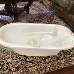  Bebe Bathtub 