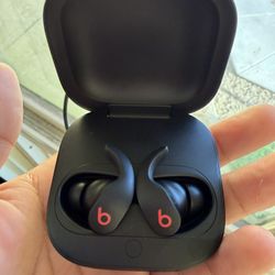 Beats Fit Pro. Black And Red