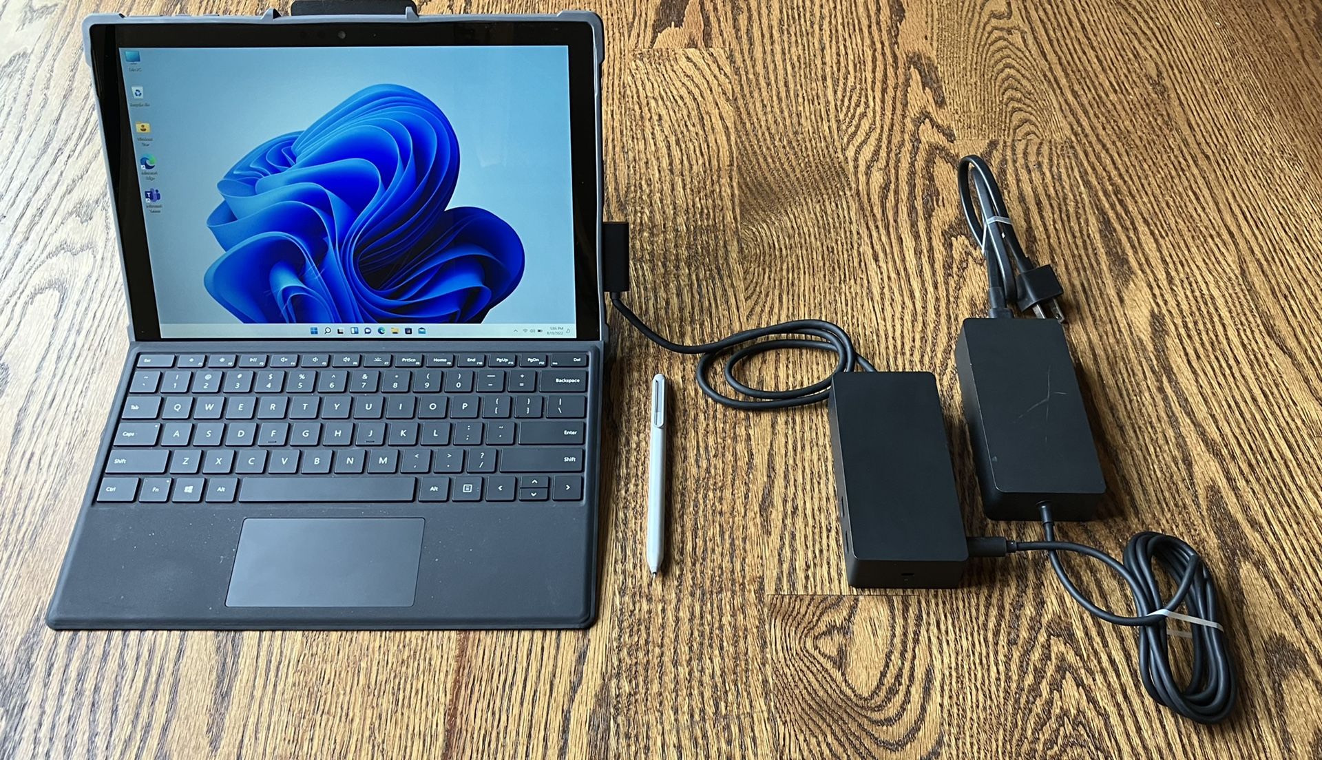 Microsoft Surface Pro 6 i7 16GB 512GB Windows 11