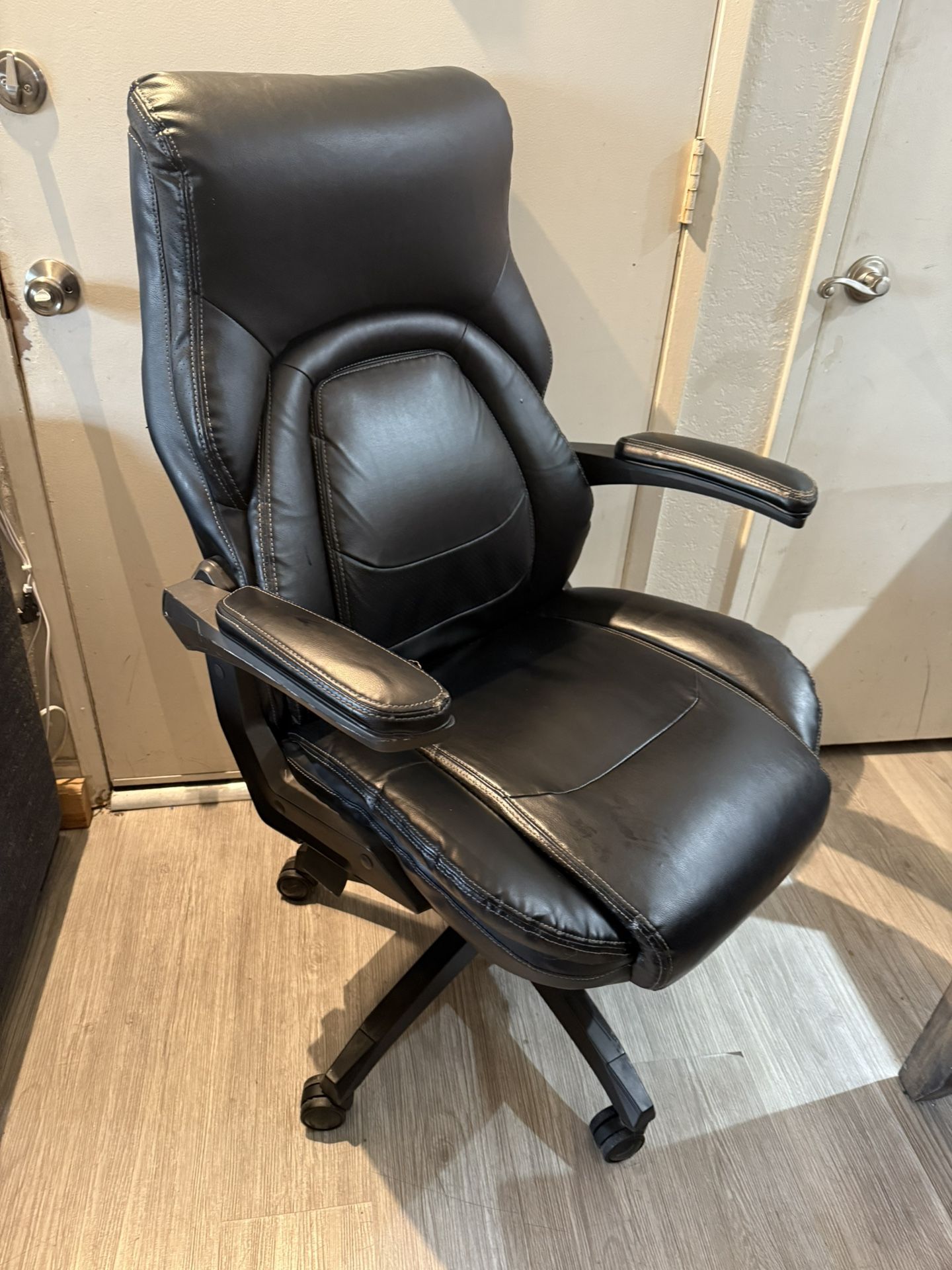Lazy Boy Office Chair