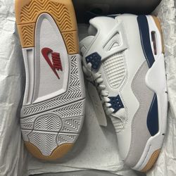 Jordan 4 SB Navy Size 10.5 New