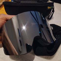 Smoke and Mirrors APRES Snow Goggles