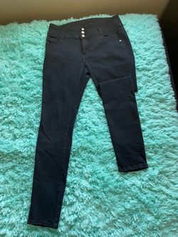 New women’s jeans size 15