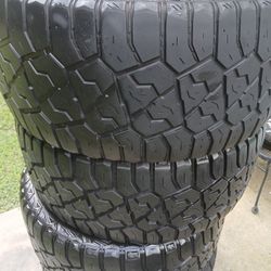 4 Tormenta RT  33×12 50 R 22 LT Tires