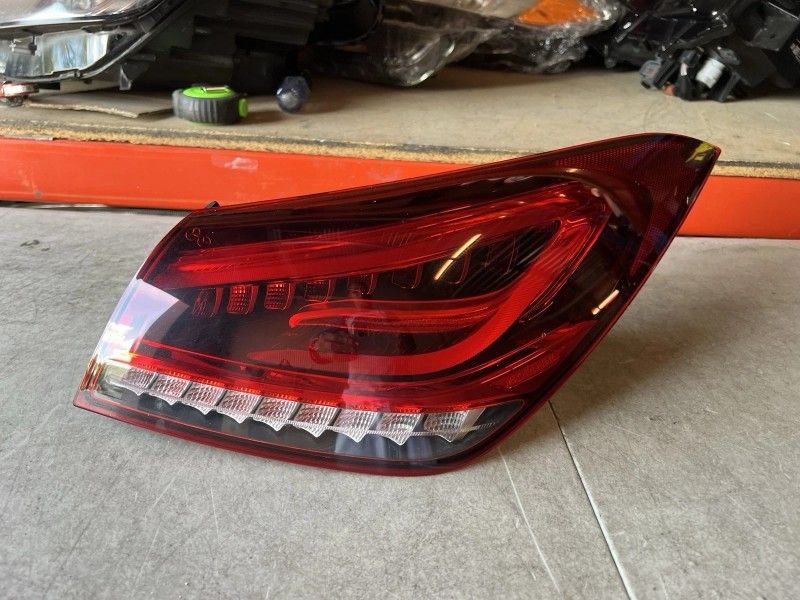 2020-2022 Mercedes-Benz CLA250 Right Passenger LED Tail Light OEM
