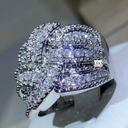 New 18k White Gold Wedding Ring 