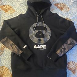 BLACK BAPE HOODIE 