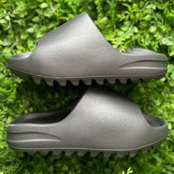 Adidas Yeezy Slide ‘Onyx’ (Size 12 x4, 11, 10,  6 And 4)