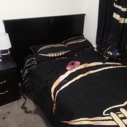 Complete Full Size Bedroom Set Mattress Included