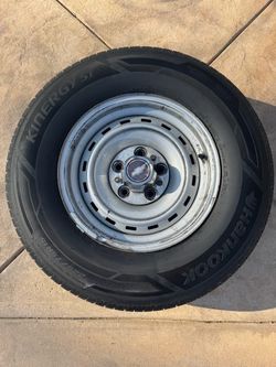 Brand New Tire 225/75R15