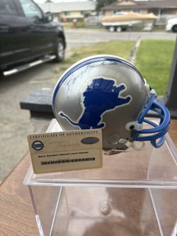 Barry Sanders signed mini helmet