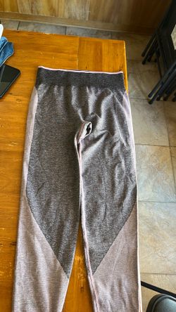 Victoria’s Secret PINK seamless workout leggings