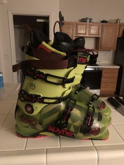 K2 Spyne 130 HV Ski Boots