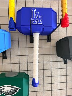 LA dodgers Thor hammer