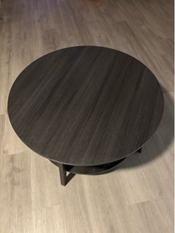 Round coffee table