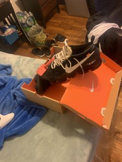 Off White Vapor Max 