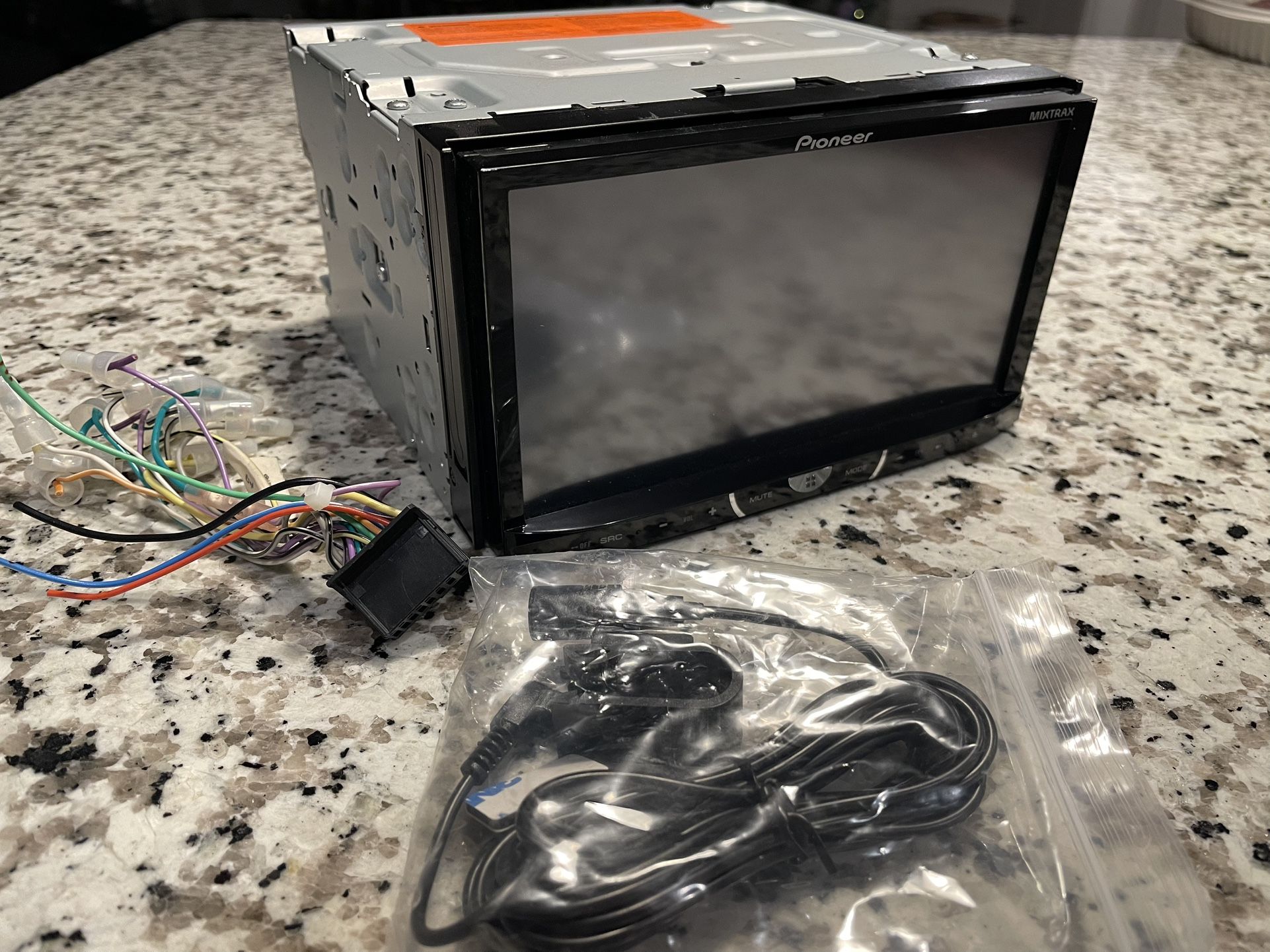 Pioneer AVH-X4600BT Stereo