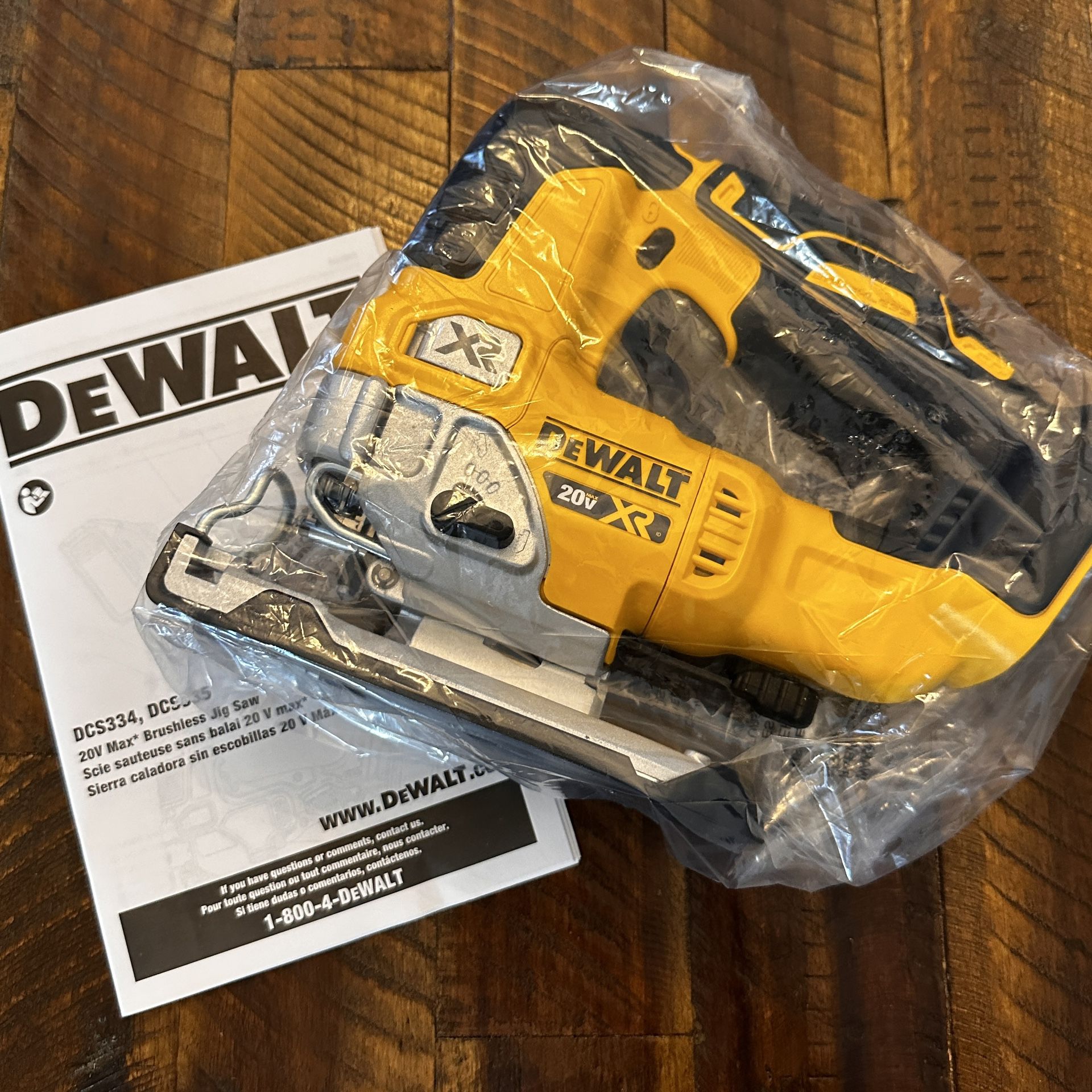 Brand NEW DeWALT XR 20vMAX Brushless 7-Speed Cordless Jigsaw (Tool Only) - DCS334B