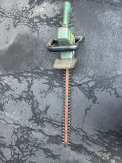 22" Electric Black & Decker Trimmer