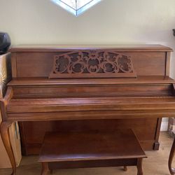 Baldwin  Piano upright Model 2096