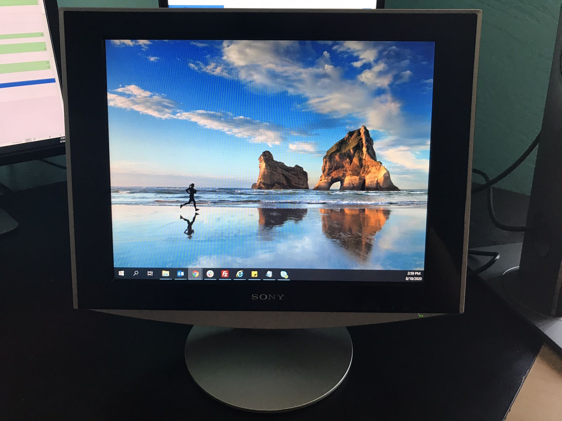 Sony 15-in Monitor