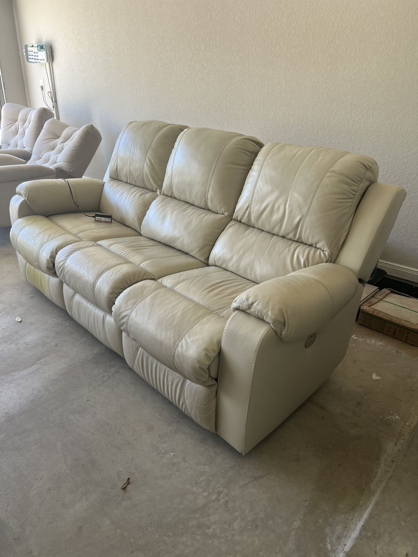 Reclining Sofa