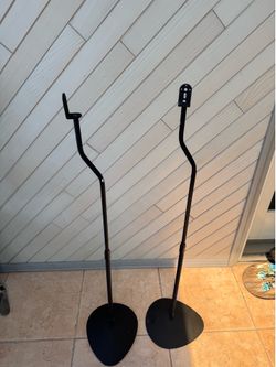 Speaker stand